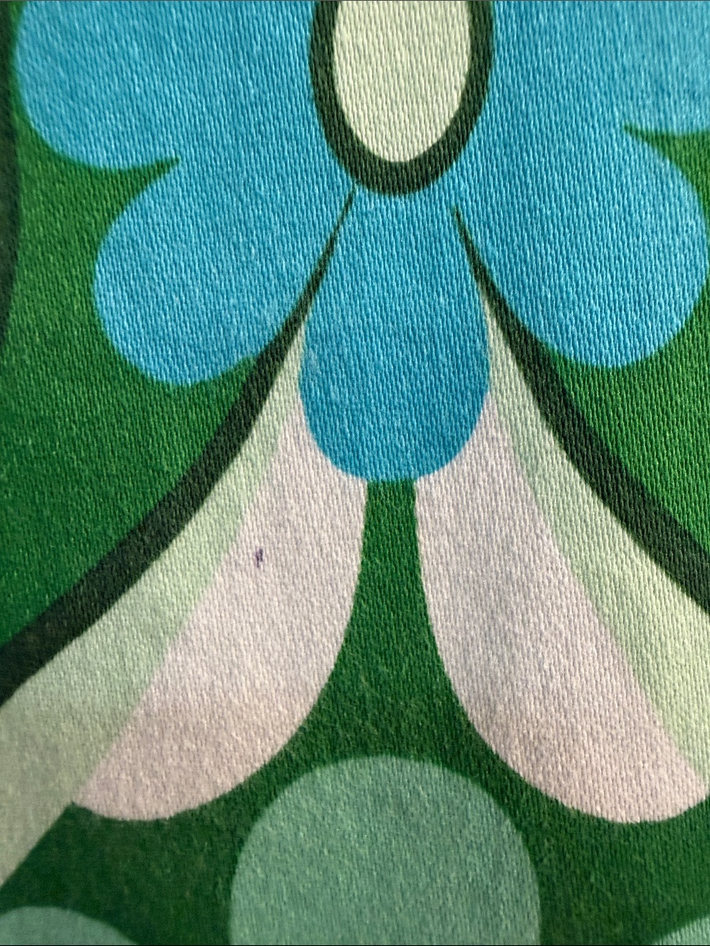 London Times Miranda sleeveless dress - Vibrant green, blue, white retro daisy - Picture 10 of 10